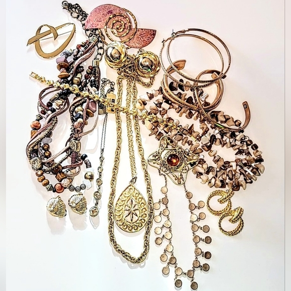 Sergio Lub Jewelry - SOLD!!! JEWELRY LOT - 15 PC. VINTAGE TO NOW - SOME SIGNED